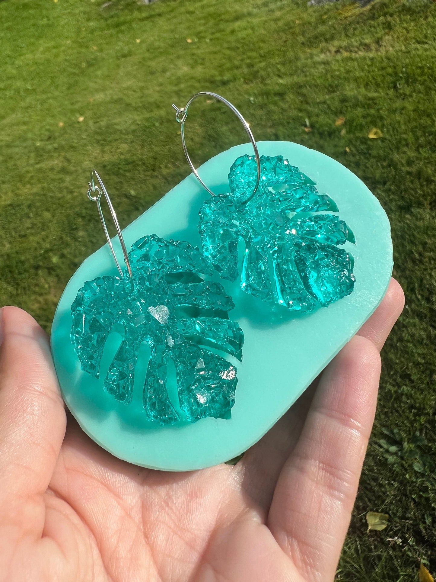 Crystal monstera earring mold- silicone mold / Resin leaf mold