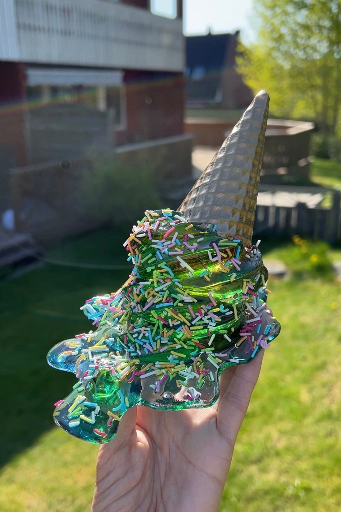 Smält glass-skulptur *POP ART*