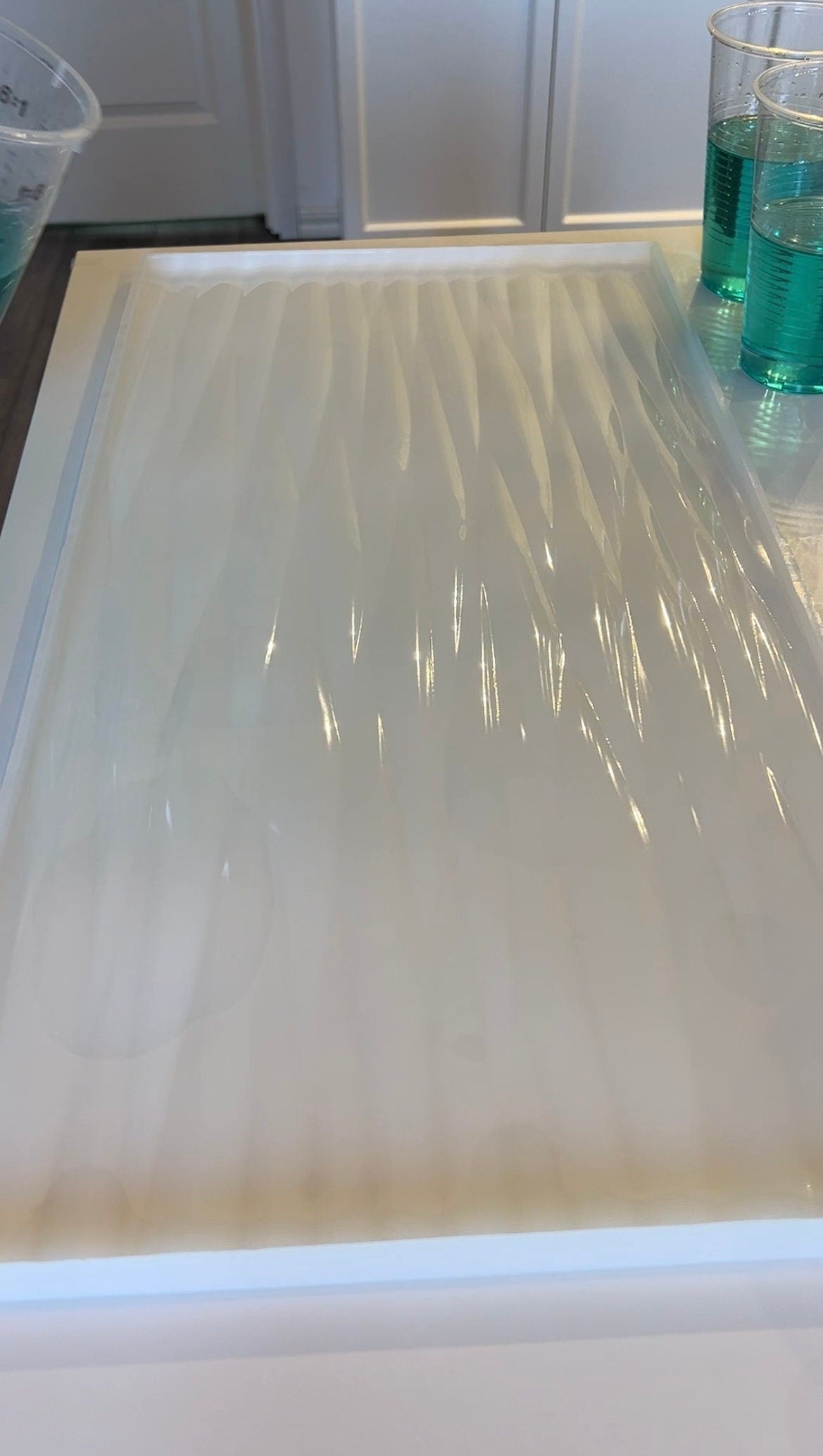 Vatten-inspirerad silikonform 60 x 30 cm