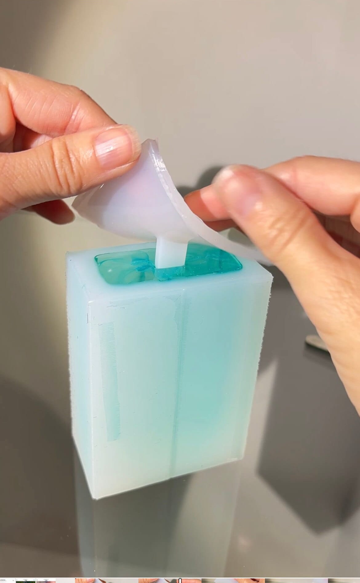 Isglass med hål för glasspinne silikonform / Resinform