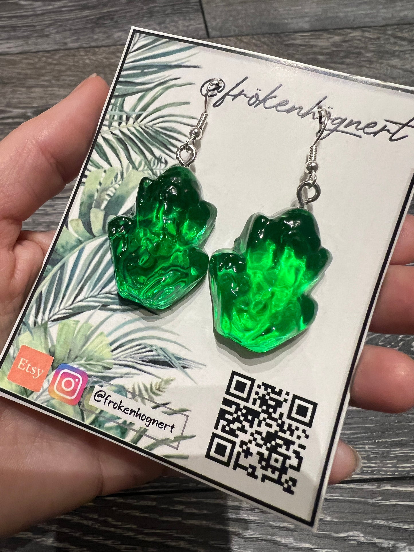 Candy frogs earrings / - Resin earrings