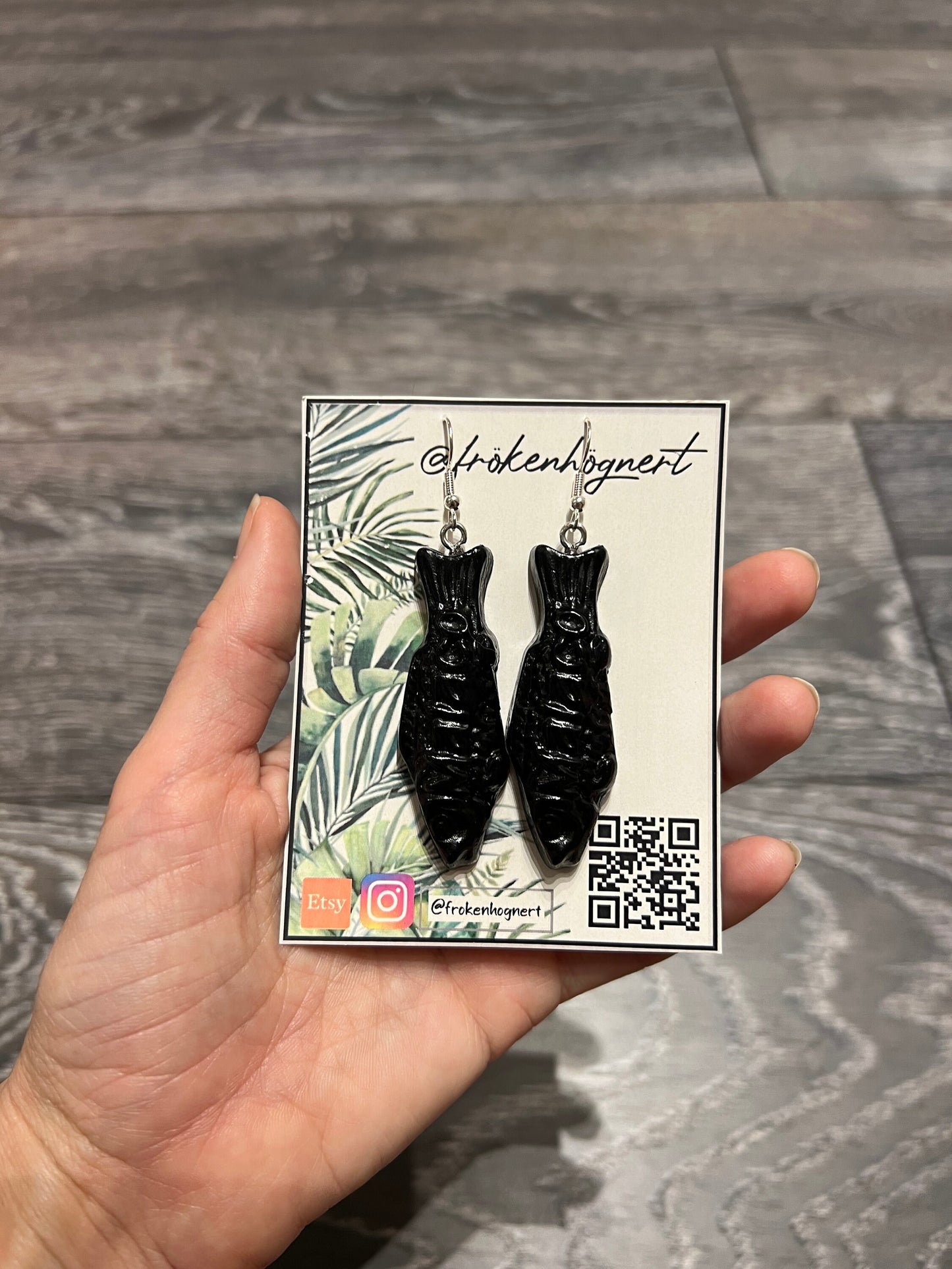 Candy fish earrings / - Resin earrings
