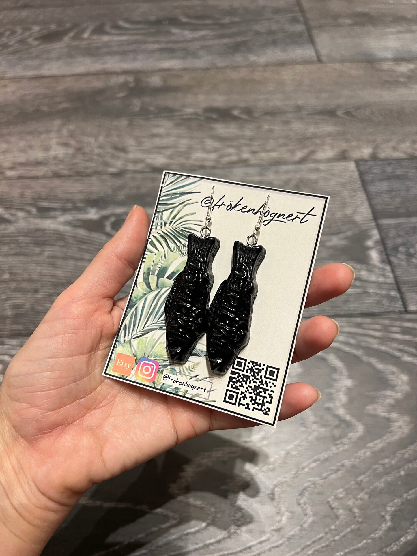 Candy fish earrings / - Resin earrings