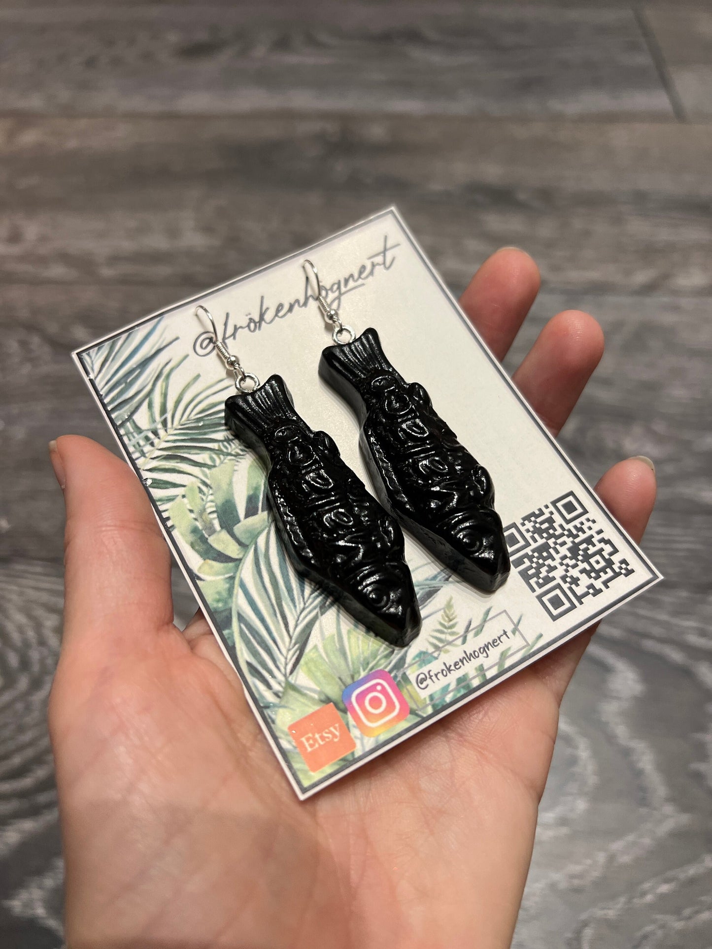 Candy fish earrings / - Resin earrings