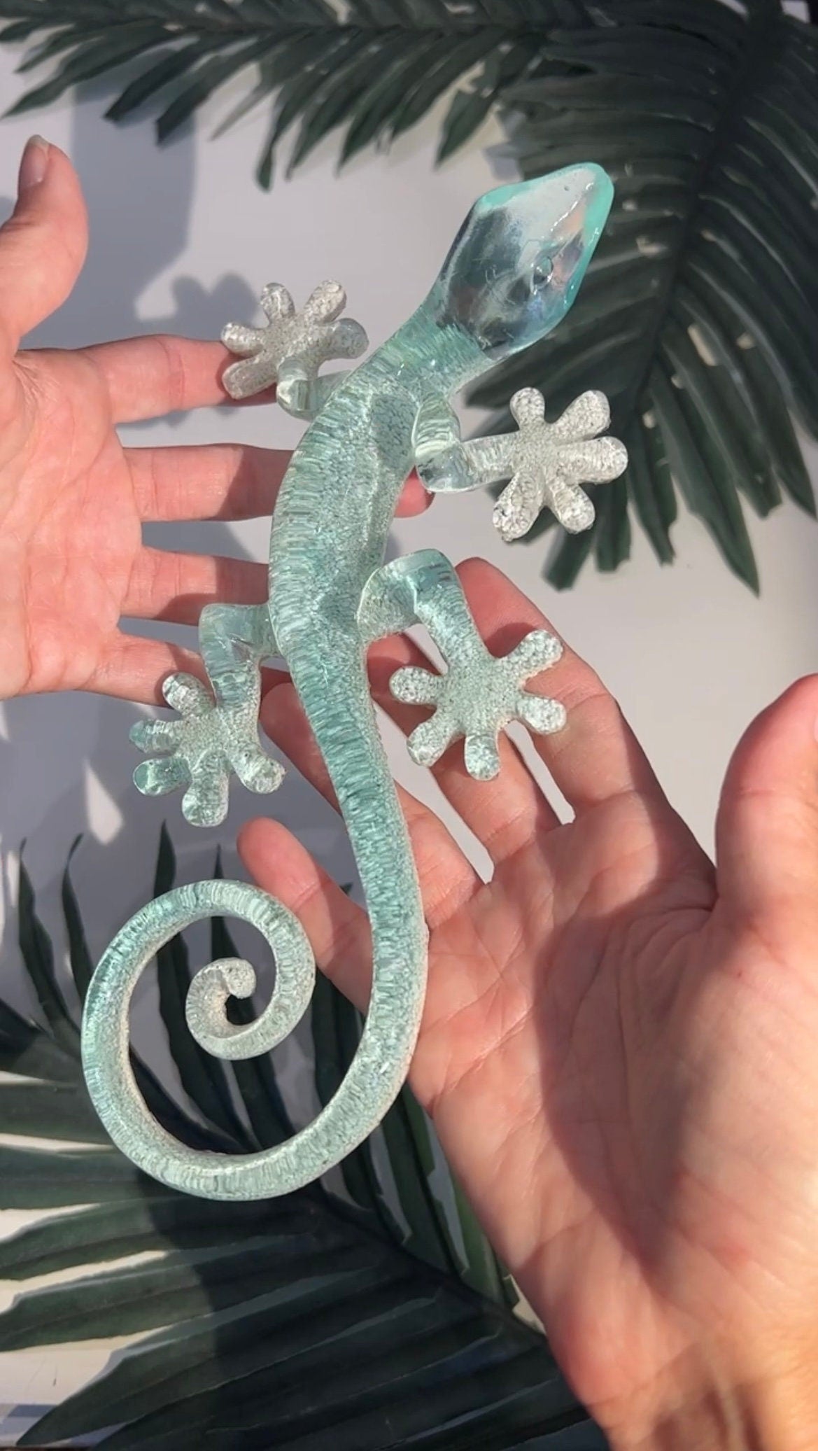 Stor havsinspirerad gecko / ödla