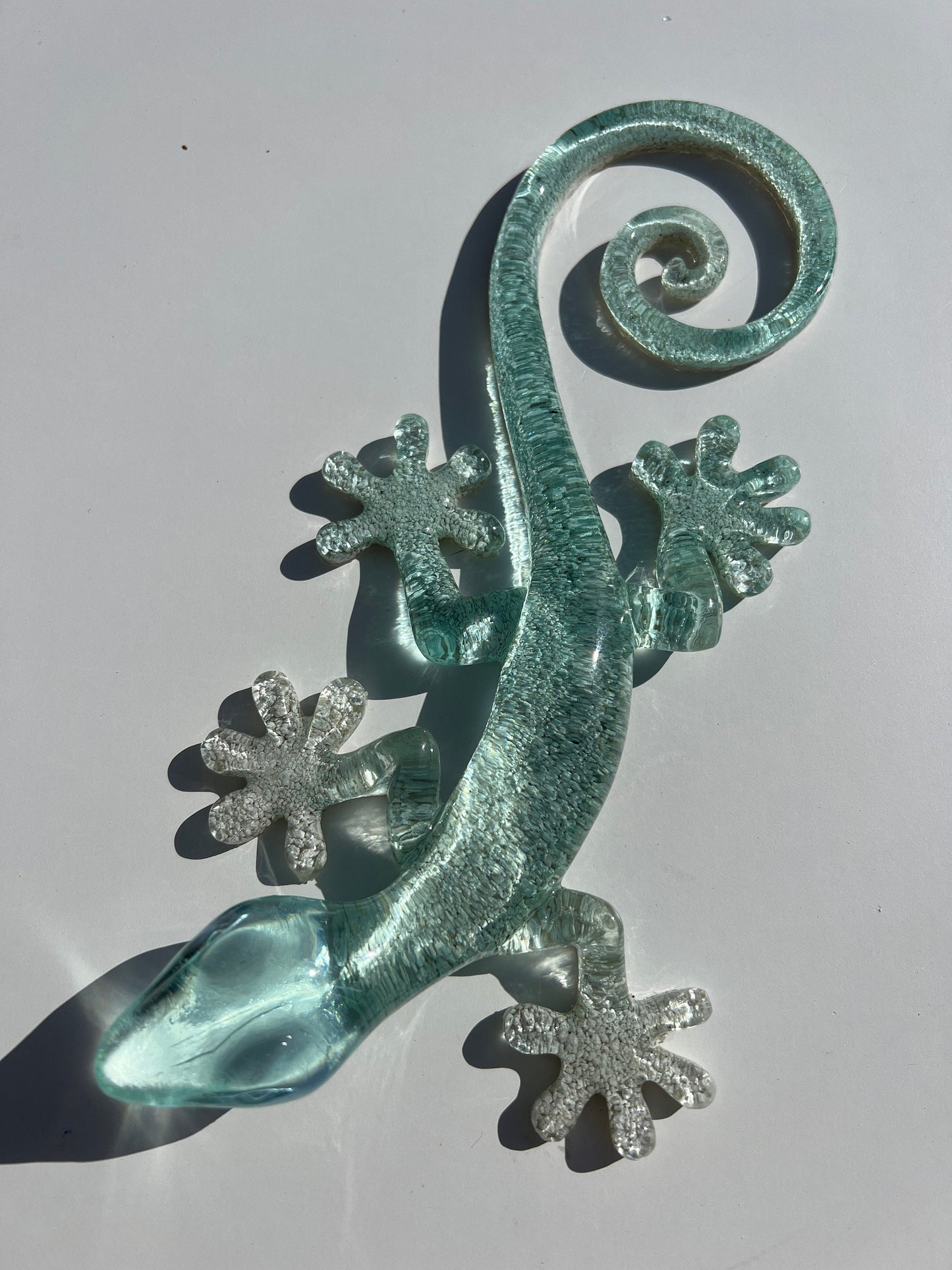 Stor havsinspirerad gecko / ödla