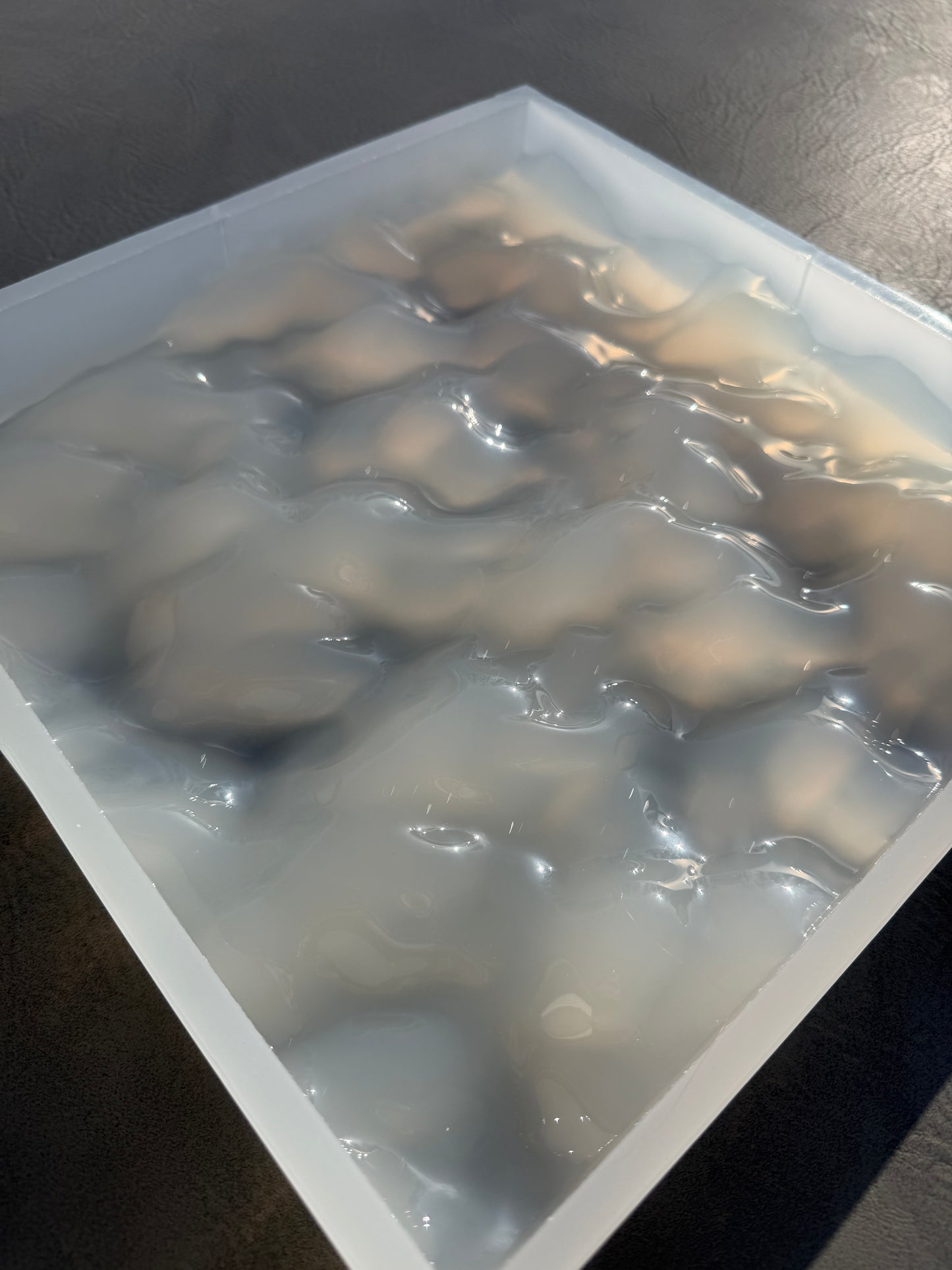 Vatten-inspirerad silikonform 30x30 cm