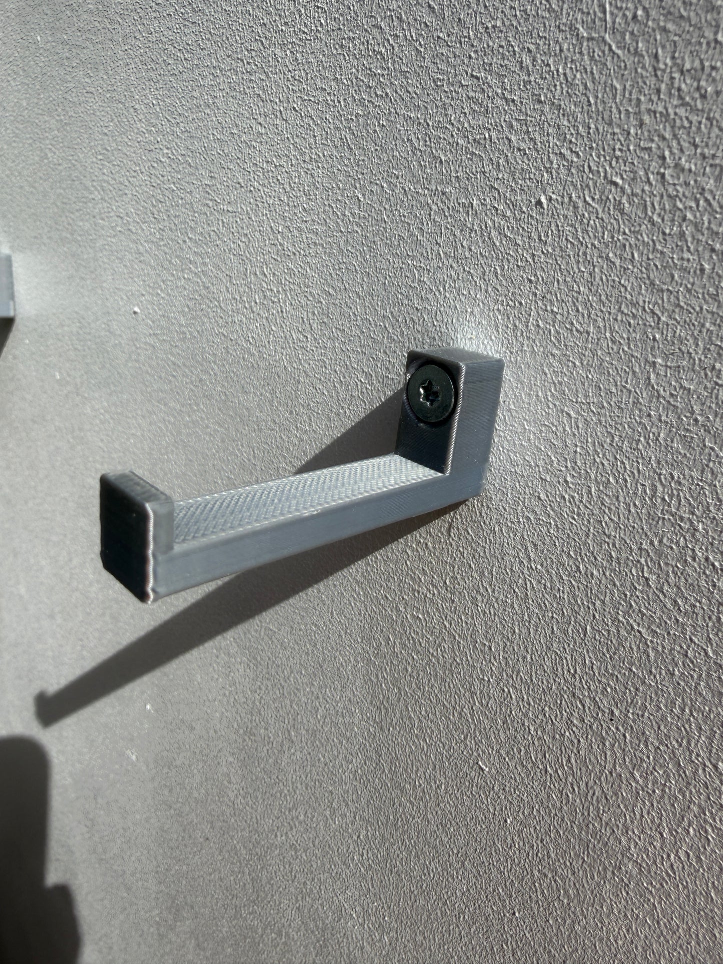 wall mounting clips