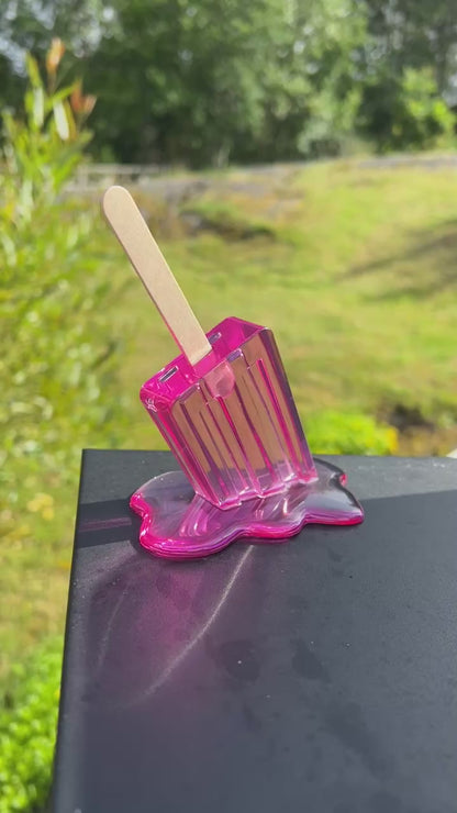 Melted ice cream sculpture  *POP ART*